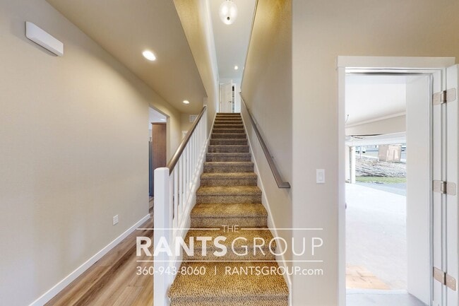 Building Photo - Steilacoom Ridge! Easy I5 Access!