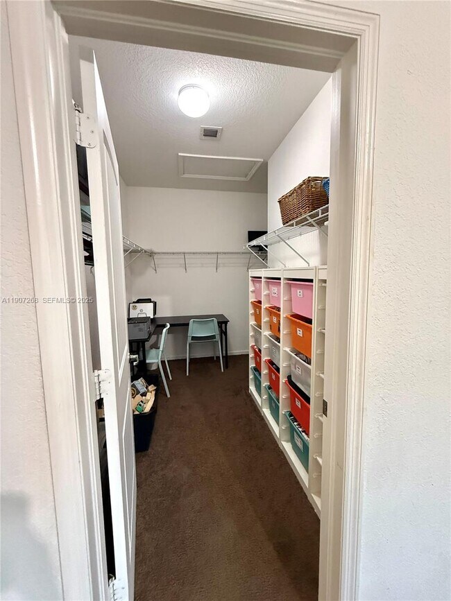 Building Photo - 1740 NW 21st St