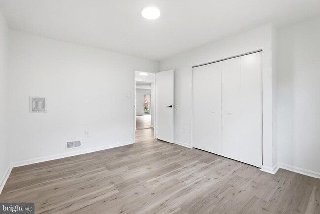 Building Photo - 4533 Logsdon Dr
