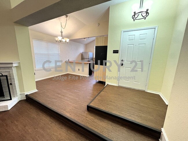 Building Photo - Charming 3/2/2 in Flower Mound For Rent!