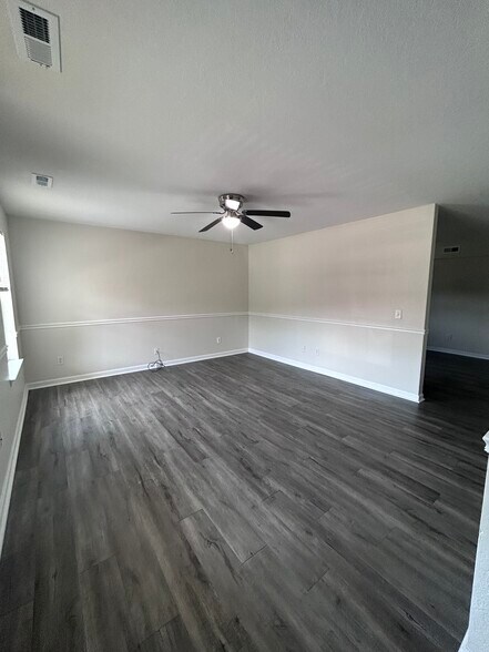 Building Photo - 9894 Bettis Estates Ln