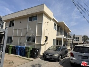 Building Photo - 1499 W 35th Pl
