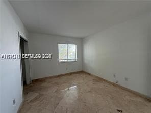 Building Photo - 8435 Crespi Blvd