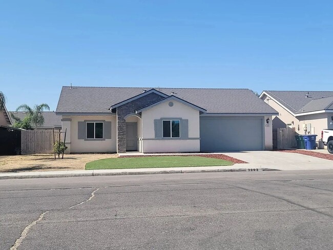 Primary Photo - 7303 Avenue 310