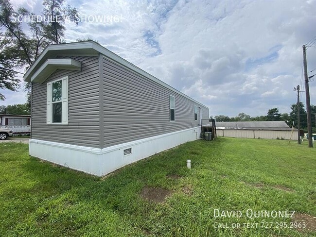 Building Photo - 204 Monterey Dr