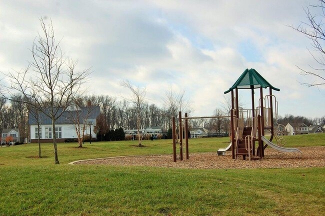 Building Photo - 5660 Caledonia Dr