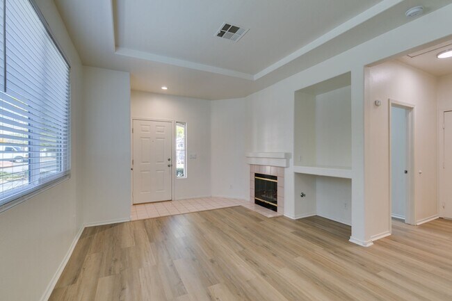 Building Photo - SUMMERLIN BEAUTY*UPGRADED*COMMUNITY POOL*3 BEDROOMS*STAINLESS STEEL APPLIANCES*