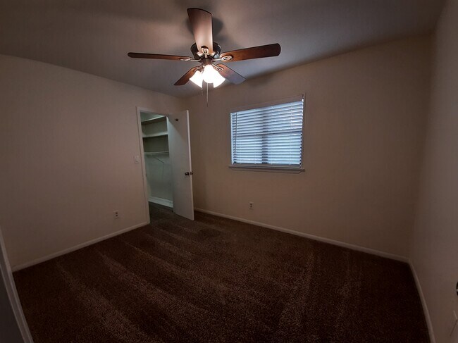 Building Photo - 4318 Jenny Ln