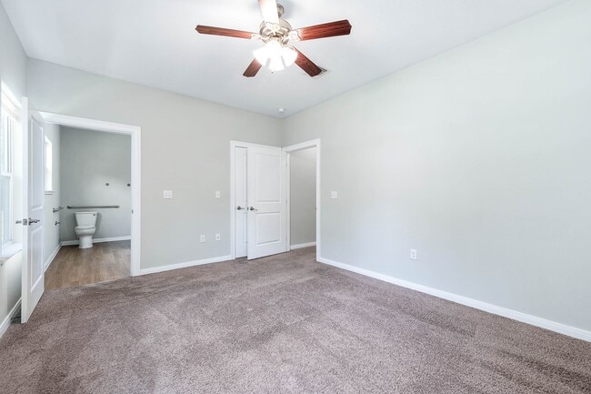 Building Photo - 1530 1st Ave N