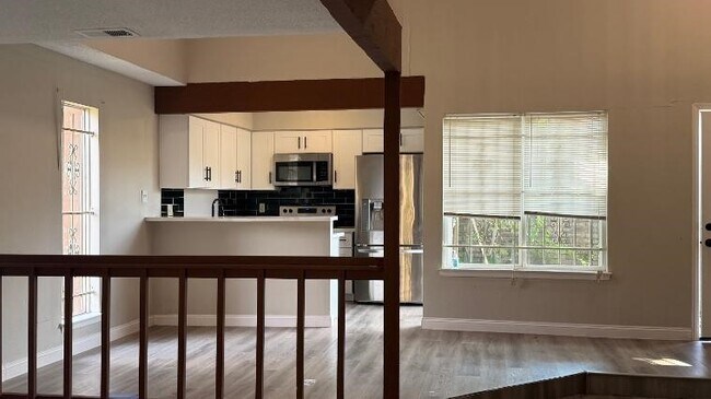 Building Photo - 12507 Newbrook Dr