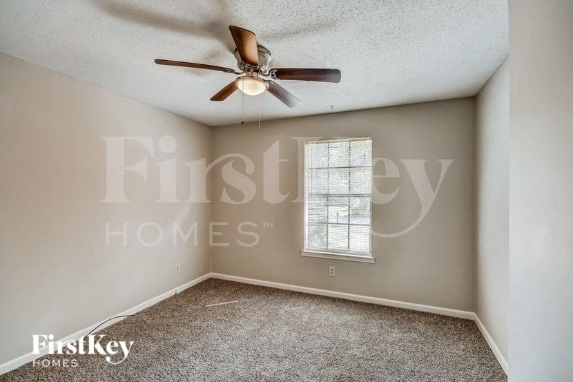 Building Photo - 2215 Pup Run