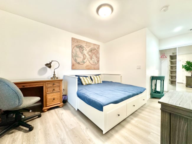 Building Photo - 5318 Sunglow Ct