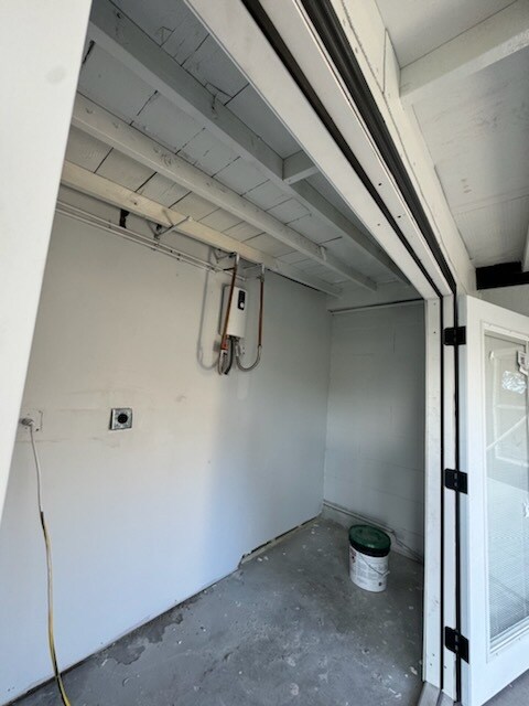 Building Photo - 216 S B St