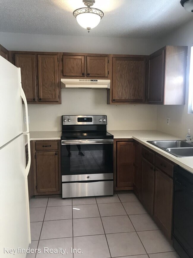 Building Photo - 3 br, 2 bath House - 17633 Nine Oaks Ave.