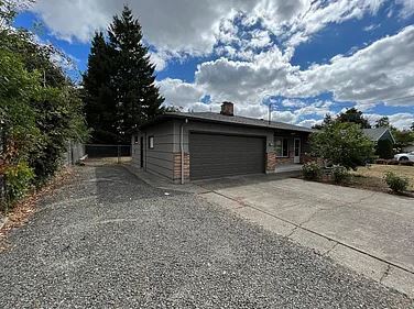 Building Photo - 530 SE 12th Ave