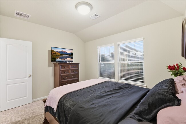 Building Photo - 6818 Aspen Peak Dr