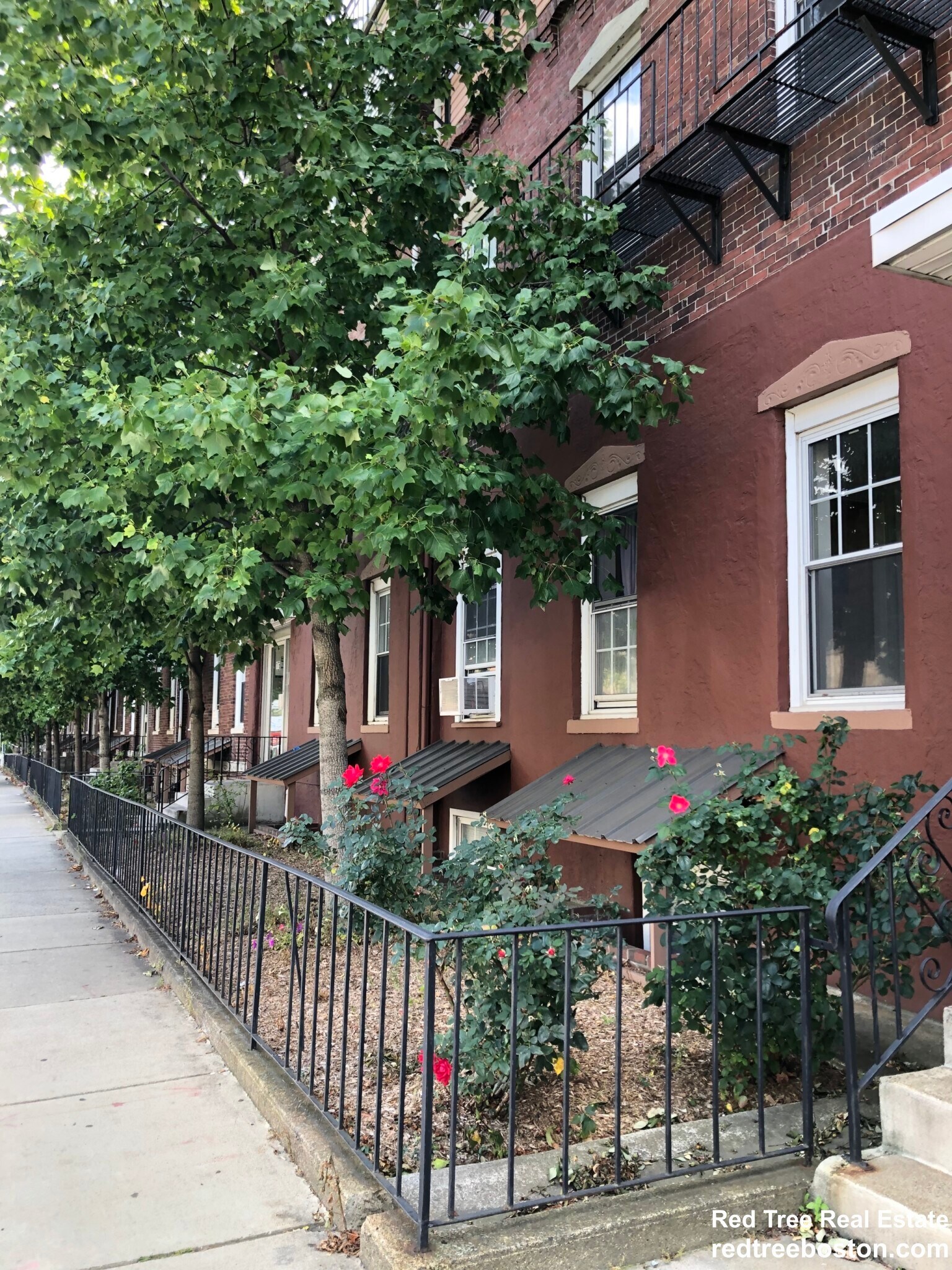 Building Photo - 176 N Beacon St