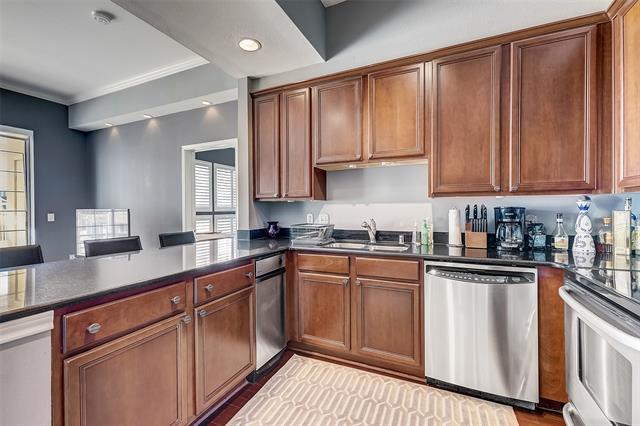 Building Photo - 3225 Turtle Creek Blvd