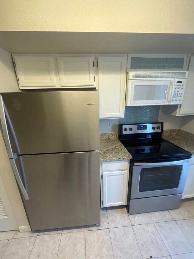 Building Photo - 3 Bedroom Apartment In Virginia Vale Neighborhood! **Special**