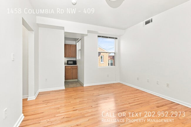 Building Photo - 1458 Columbia Rd NW