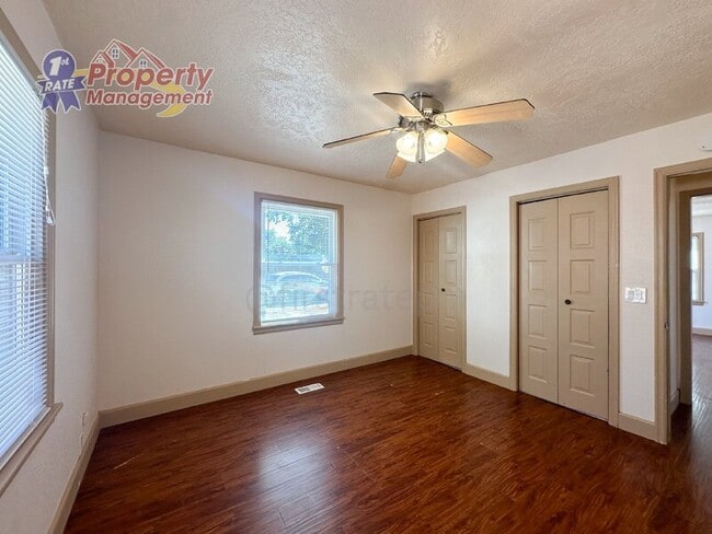 Building Photo - 1721 S Pacific St