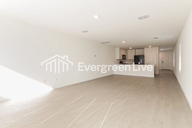 Building Photo - 920 Calley Pear Trl