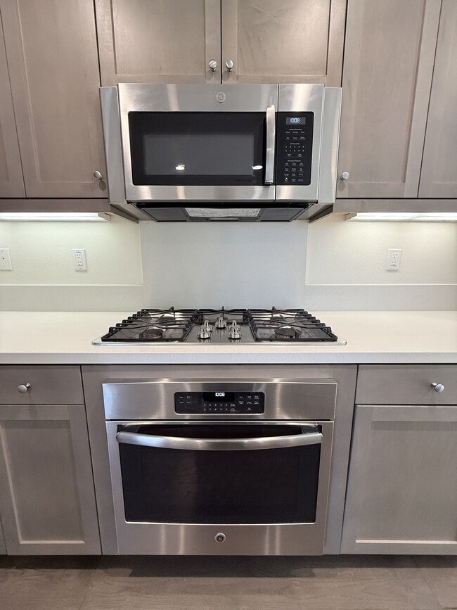 Building Photo - 672 Sage Brook Ct