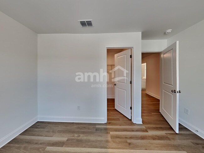 Building Photo - 1614 Soapstone Rd