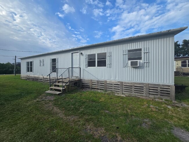 Building Photo - 1378 Hwy 196 W