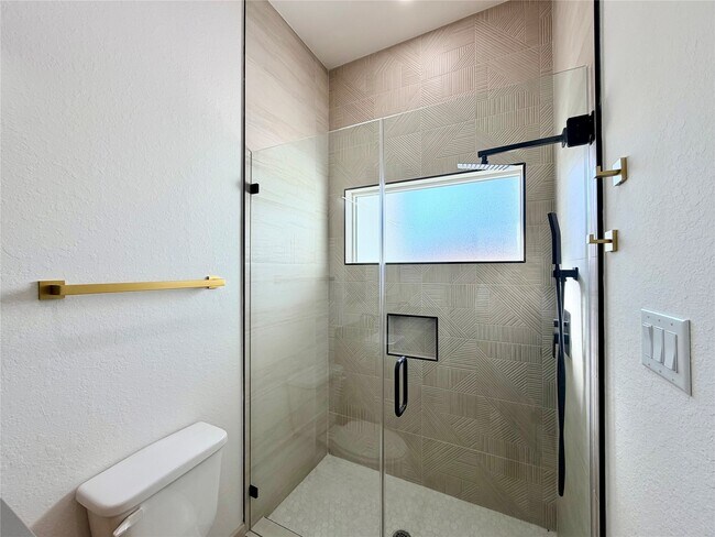 Building Photo - 4214 Clover St