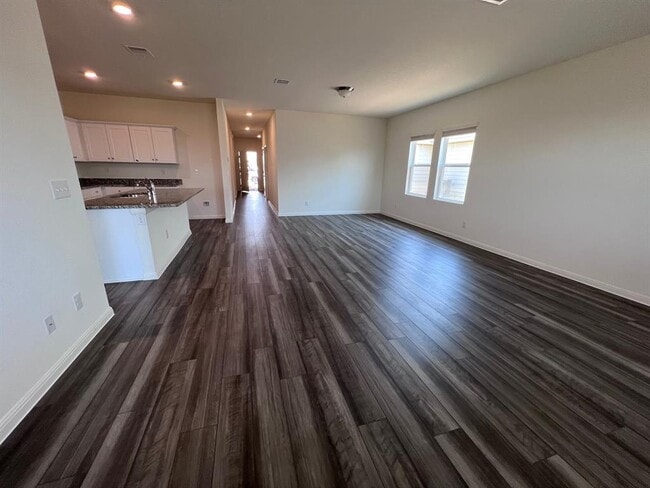 Building Photo - 130 Rubrum Rd