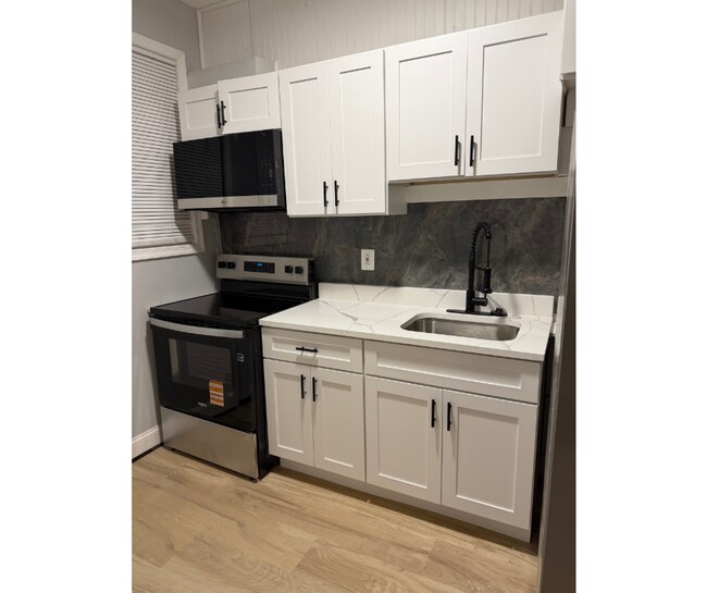 Building Photo - 3806 Harlem Ave