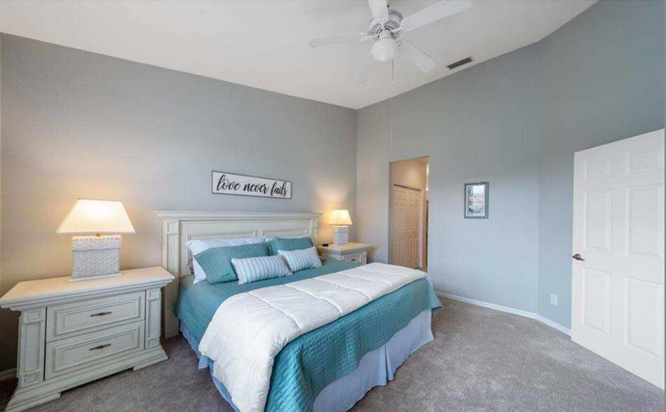 Building Photo - 640 Lalique Cir