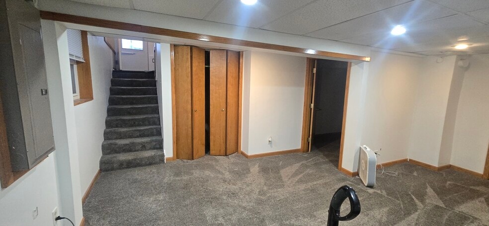Building Photo - 4217 S 49th St