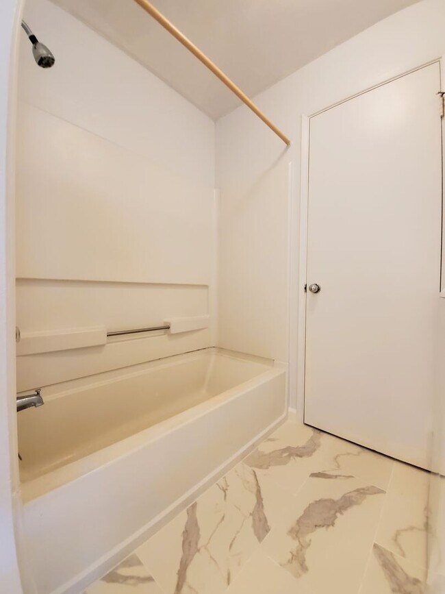 Building Photo - For Rent | 2 Bedroom, 1 Bathroom with 1 assigned parking stall at Kupono in Waipio Gentry