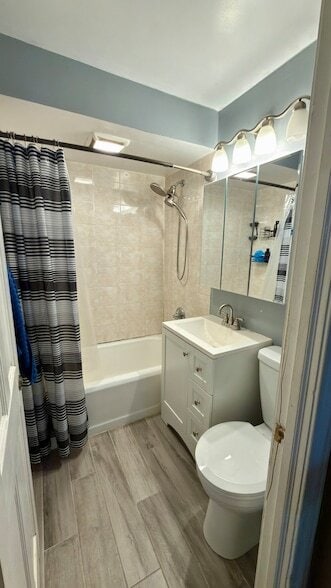 Building Photo - 1221 Agnes Ave