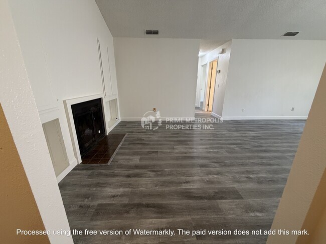 Building Photo - 5656 Odea Dr