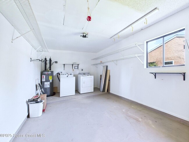 Building Photo - 1278 Fargo Dr