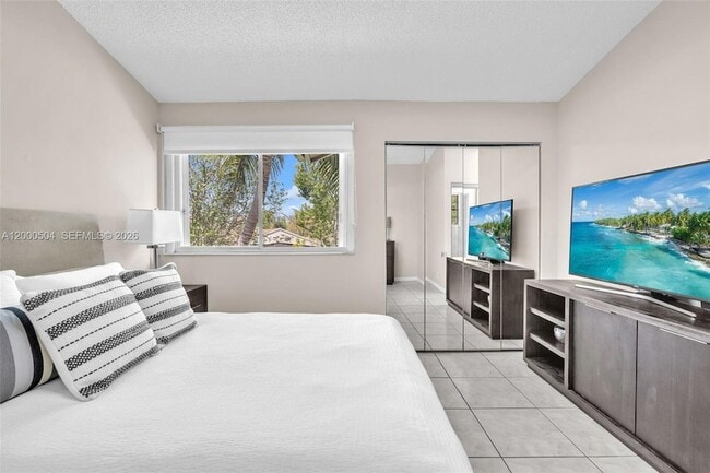 Building Photo - 15743 Woodgate Pl