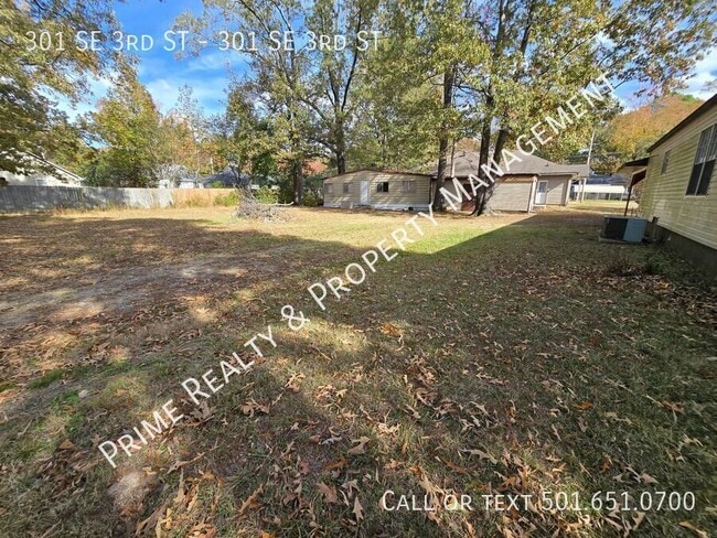 Building Photo - 301 SE 3rd St