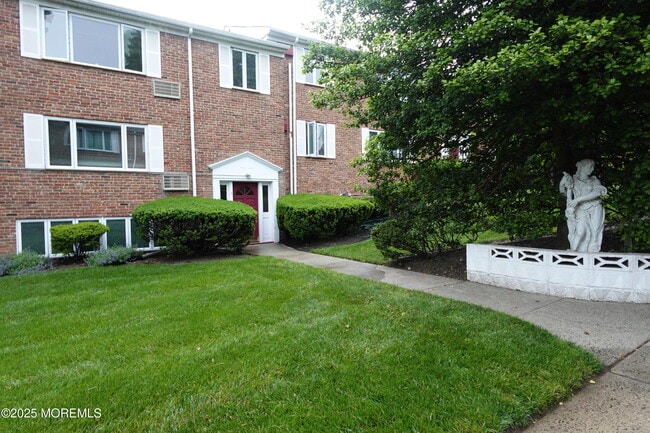Primary Photo - 283 Spring St