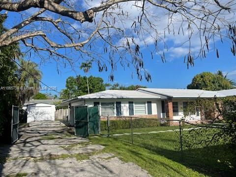 Primary Photo - 7105 SW 84th Ave
