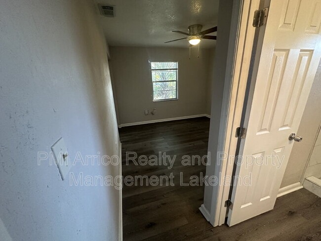 Building Photo - 4135 Old Rd 37