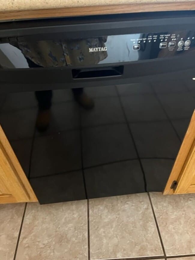 Building Photo - Beautiful home on a large corner lot with RV parking