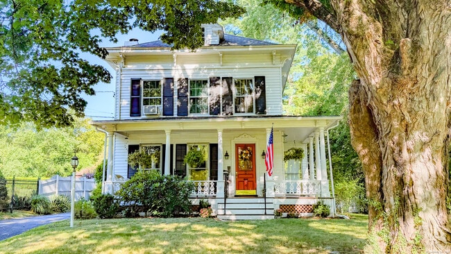 Primary Photo - 34 Hamilton Ave