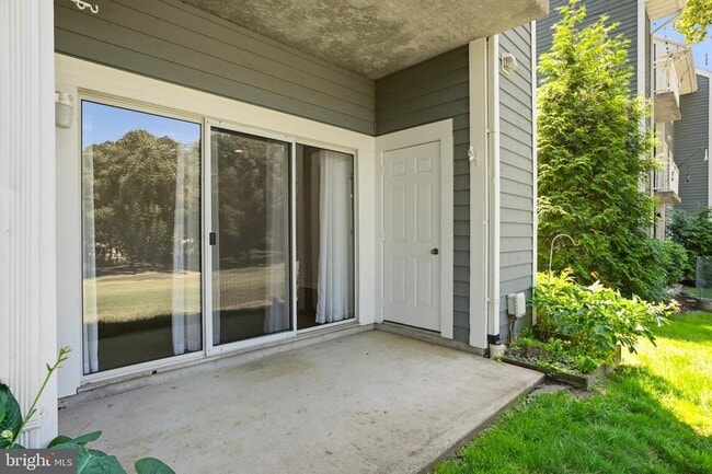 Building Photo - 638 Oakland Hills Dr