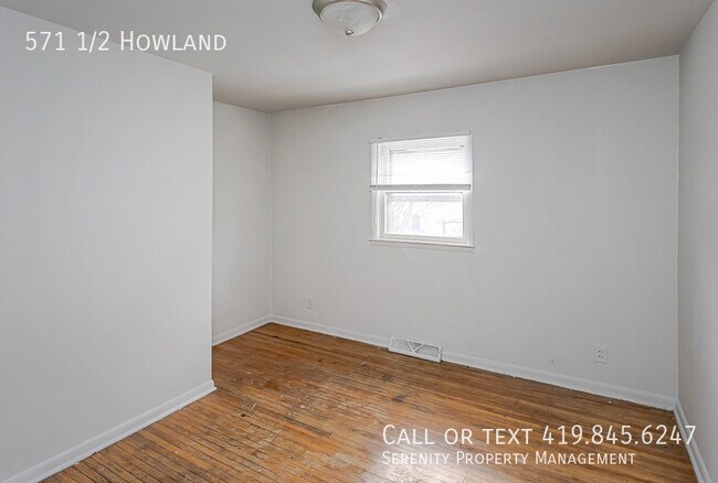 Building Photo - 571 1/2 Howland-