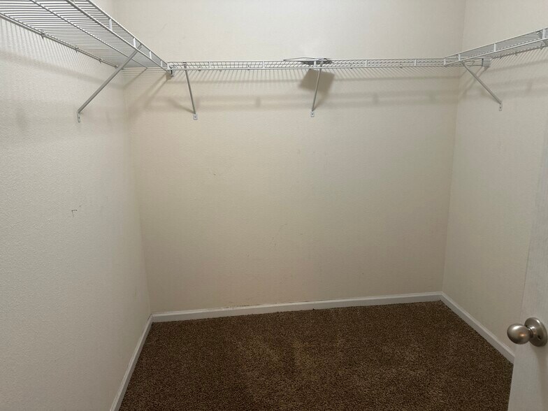 Building Photo - 3359 Garden Brook Rd