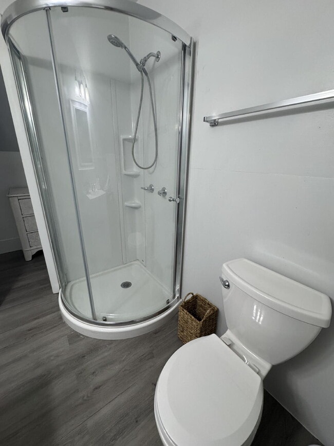 Building Photo - "Charming Furnished Studio Apartment Retreat in Valley Head – Cozy 300 Sq Ft!"