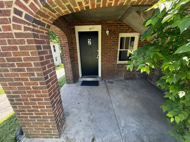 Building Photo - 107 Rayon Dr